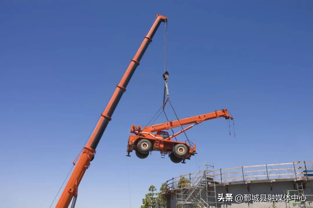 高处作业安全带规范_违章警示_违章作业行为安全自查