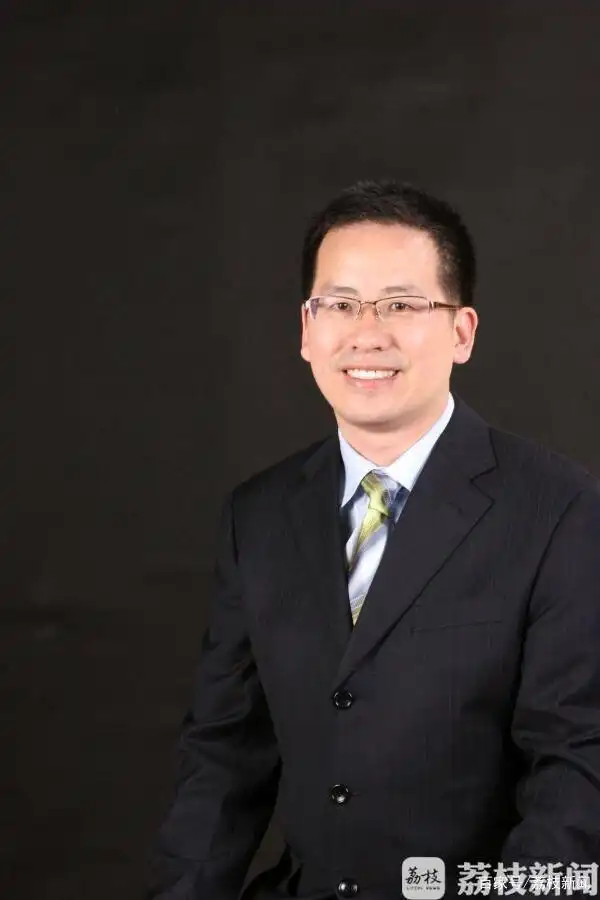 江苏高考作文范文_王开东洪劬颉解读_高考作文